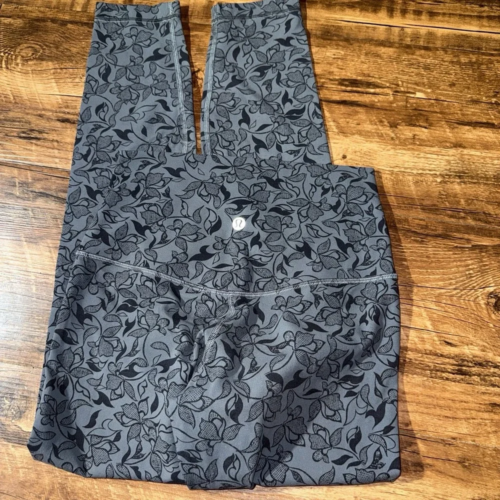 lululemon athletica size grey